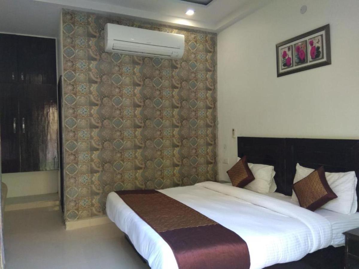 רישיקש Ezzenza Mahayana Resort & Spa מראה חיצוני תמונה